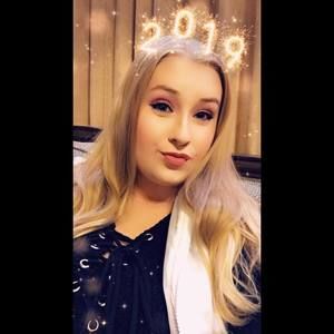 Meet your Posher, Caitlyn